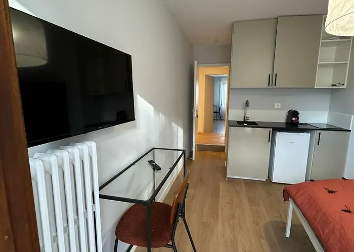 M073 Marquer Joli Centre D'annemasse דירה אנמסה